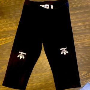 Adidas leggings size medium black great condition